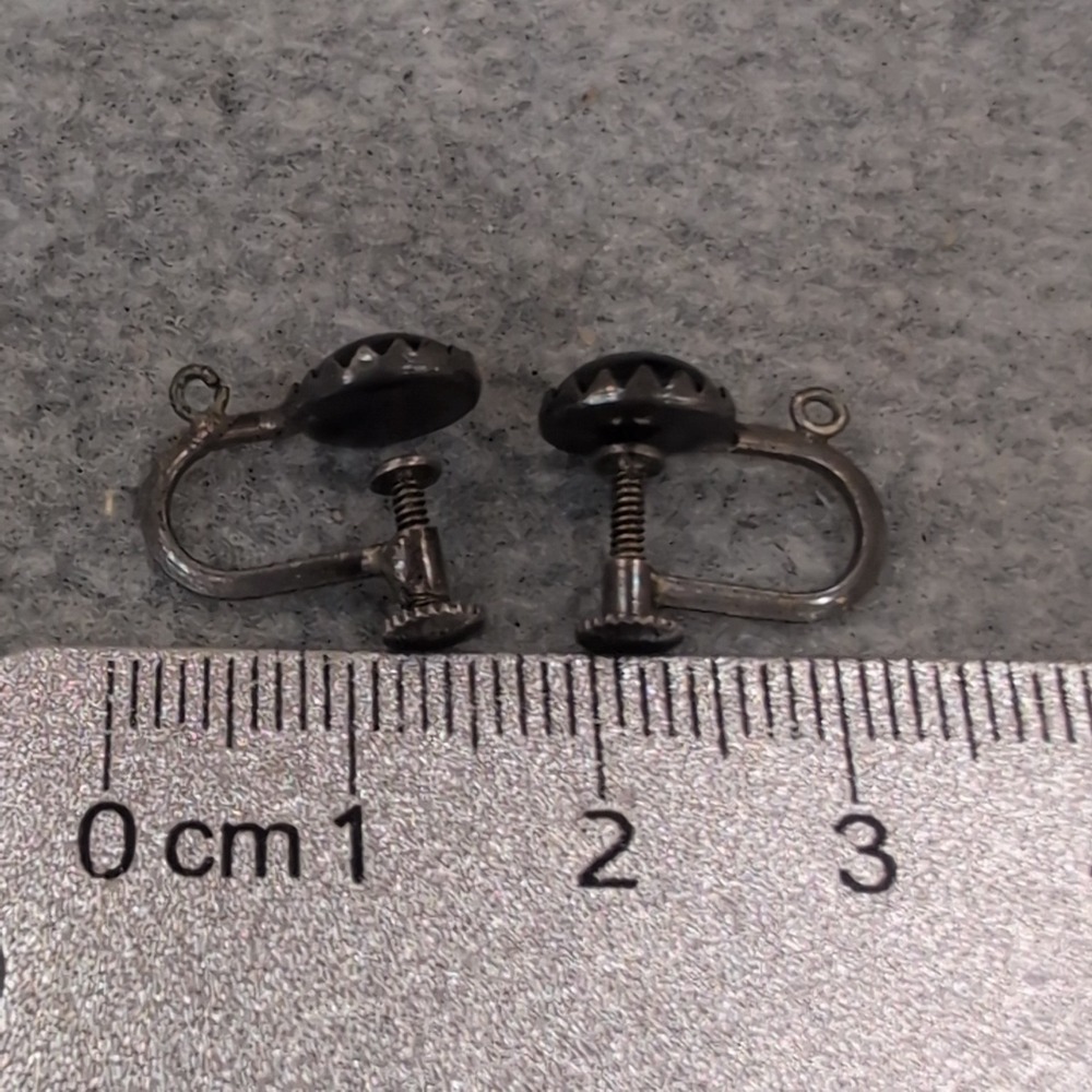Vintage Silver Black Cabochon Sawtooth Bezel Screw Back Earrings Retro Jewelry - Picture 3 of 3